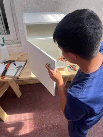 Talleres de mueblería y chocolatería realiza Tierra de Esperanza para apoyar la reinserción social juvenil