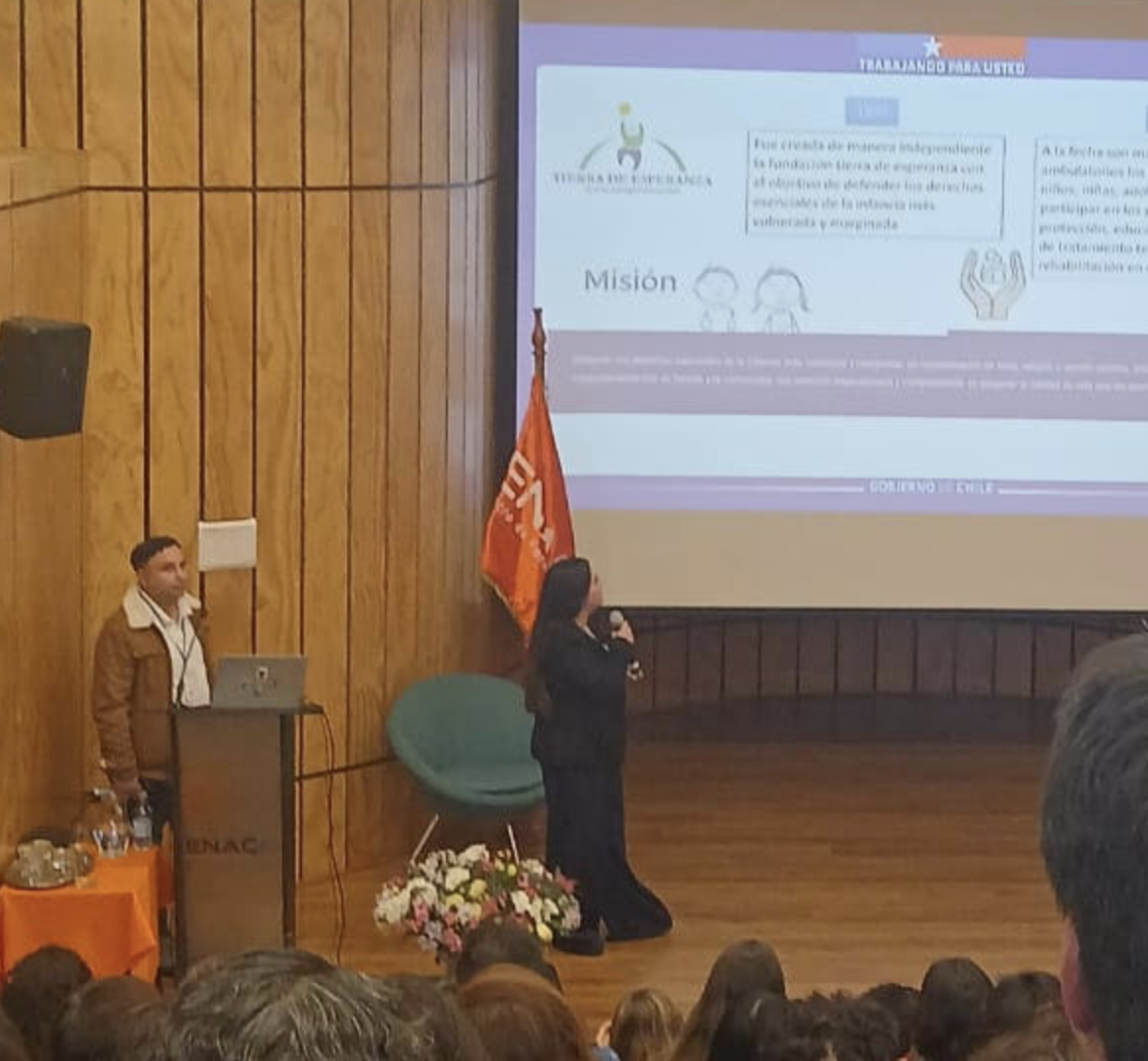 Tierra de Esperanza expuso experiencia de intervención en jornada técnica organizada por SENDA Metropolitana