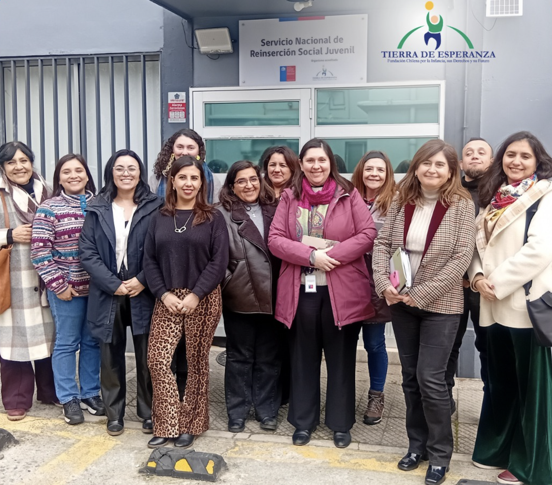 Servicio Nacional de Reinserción Social Juvenil visitó proyecto de Tierra de Esperanza en el Biobío.